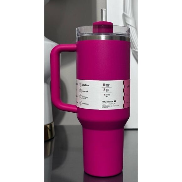 Stanley Quencher H2.0 FlowState Tumbler 40oz, COSMO PINK - Picture 2 of 4
